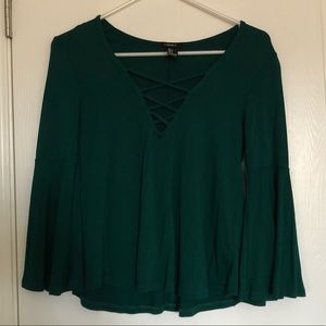 Green 3/4 sleeve top